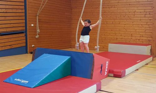 Gym enfants pomme 6- 8ans1024 680